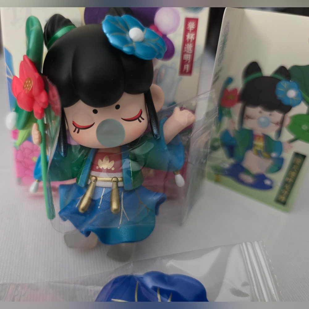 Nanci Chinese Poetry Series Figures "Lotus Leaf" - Picture 4 of 12
